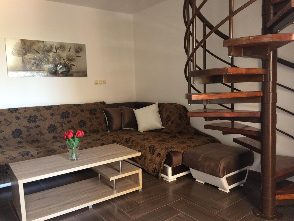 Palmyra Studios ستافروس المظهر الخارجي الصورة